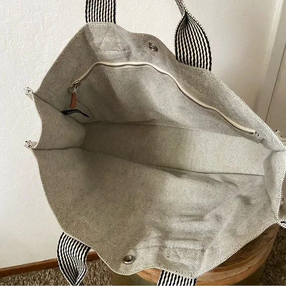 Hermes Toile Fourre-Tout MM Tote Bag - Picture 6 of 16